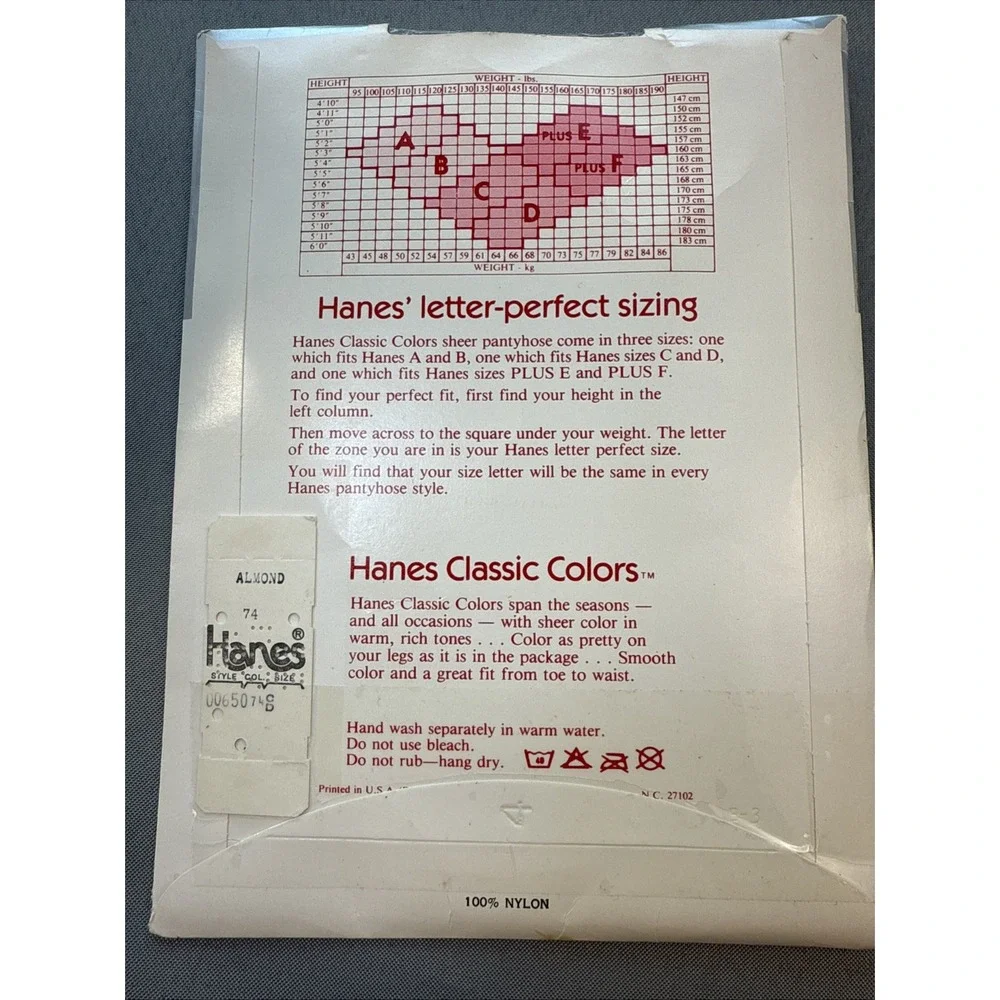 Vintage Hanes Pantyhose Classic Colors Almond, Nude Heel And Toe Size‎ C-D